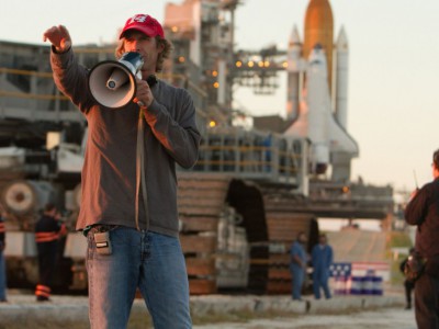 Michael Bay sul set di Transformers: Dark of the Moon Michael Bay sul set di Transformers: Dark of the Moon