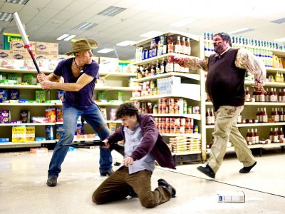 Harrelson e Eisenberg a caccia di zombie
