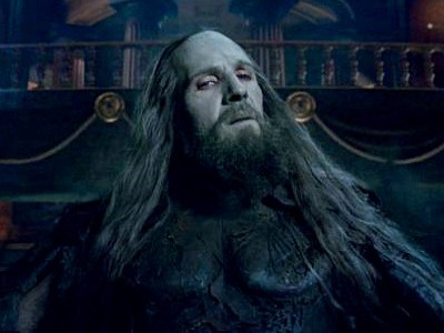 Ralph Fiennes è il terribile Hades