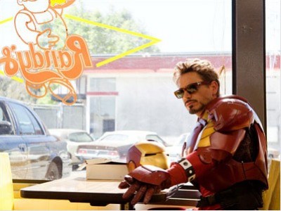 Robert Downey Jr. supercool nei panni di Tony Stark