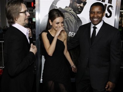 Gary Oldman, Mila Kunis e Denzel Washington alla prèmiere americana di Codice Genesi