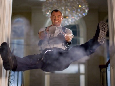 Jude Law in Repo Men