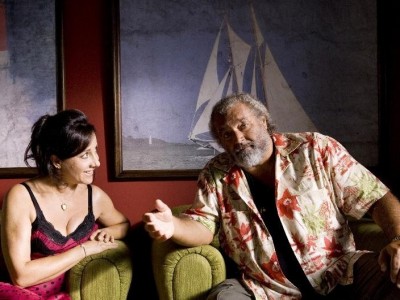 Carla Signoris e Diego Abatantuono in Happy Family