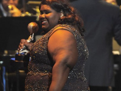 Gabourey Sidibe con il suo NAACP Image Award
