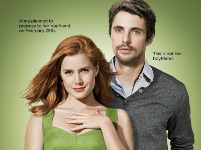 Amy Adams e Matthew Goode in Una proposta per dire sì