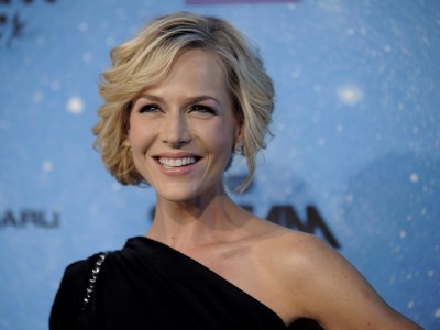 Julie Benz