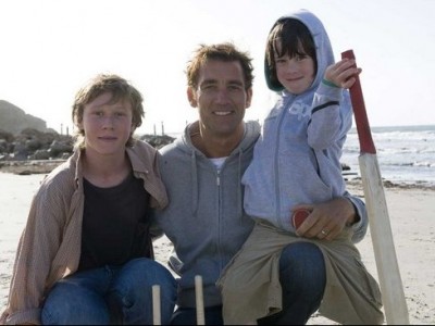 Clive Owen in Ragazzi miei