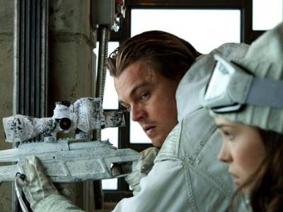 Leonardo DiCaprio e Ellen  Page in Inception
