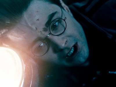 Daniel Radcliffe è Harry Potter ne I doni della morte