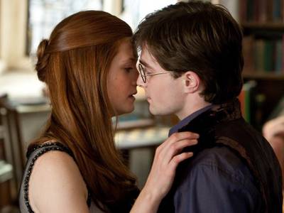 Bonnie Wright è Ginny Weasley ne I doni della morte