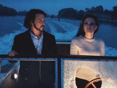 Angelina Jolie e Johnny Depp in The Tourist