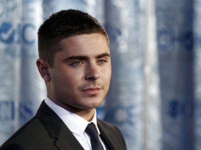 Il nuovo taglio di capelli di Zac Efron