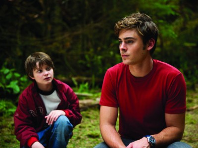 Zac Efron e Charlie Tahan in Segui il tuo cuore