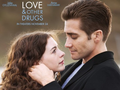 Anne Hathaway e Jake Gyllenhaal in Amore e altri rimedi