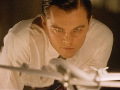 Leonardo DiCaprio è Howard Hughes
