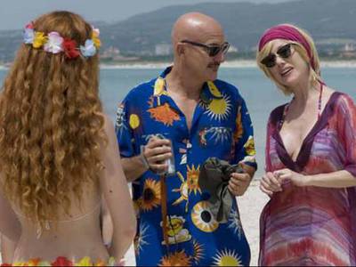Claudio Bisio e Nancy Brilly in Femmine contro maschi
