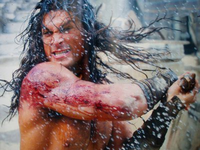 Un sanguinario Jason Momoa