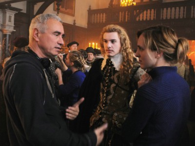 Roland Emmerich sul set di Anonymous