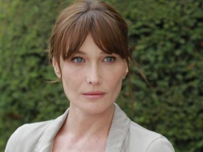 Carla Bruni Sarkozy in Midnight in Paris