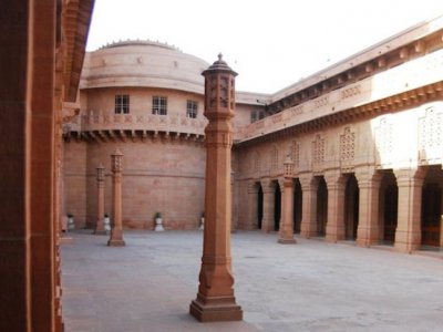 Un'arena per l'allenamento di Ra's al Ghul
