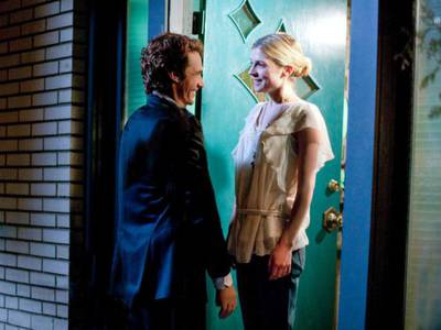 Clémence Poesy e James Franco in 127 Ore