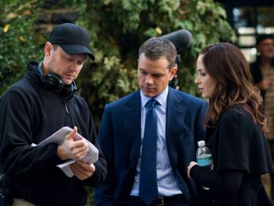 Matt Damon e Emily Blunt in una scena