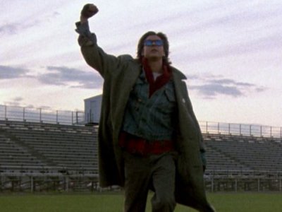 Un vittorioso Judd Nelson