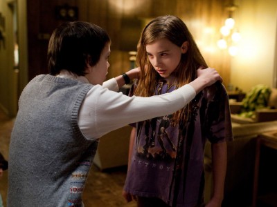 Chloe Moretz e Kodi Smit-Mcphee in Blood Story