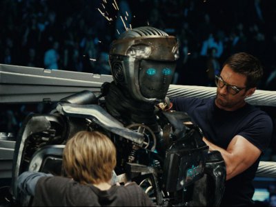 Hugh Jackman ripara il suo robot