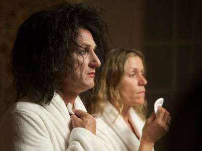 Sean Penn e Frances McDormand in This Must Be the Place