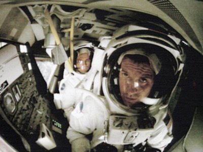 Apollo 18, la recensione in anteprima, Warren Christie e Lloyd Owen