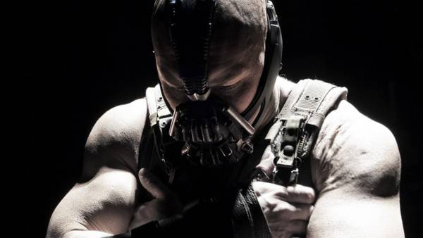 Batman, anteprima del prologo de Il Cavaliere Oscuro il ritorno Tom Hardy è Bane