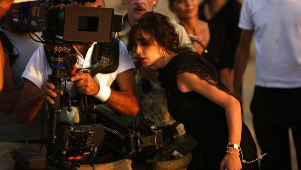 Intervista Nadine Labaki, e ora dove andiamo? la regista sul set