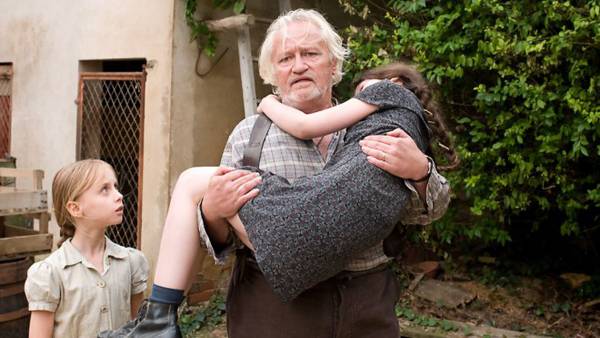 Recensione La chiave di Sara, Niels Arestrup in una scena del film