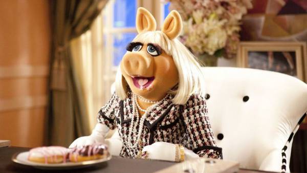 I Muppet, clip esclusiva con Animal. The One and Only Miss Piggy