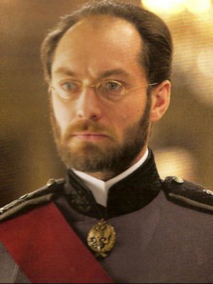 Prima foto del nuovo look di Jude Law in Anna Karenina