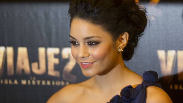 Intervista a Vanessa Hudgens, viaggio nell'isola misteriosa. L'attrice sul red carpet