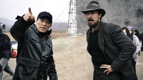 The Flowers of War di Zhang Yimou con Christian Bale recensione - Bale con Zhang Yimou