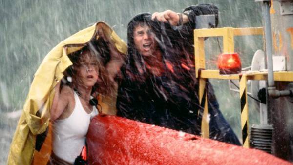 Previsioni meteo italia pessime? Film da vedere con neve - Helen Hunt e Bill Paxton in Twister
