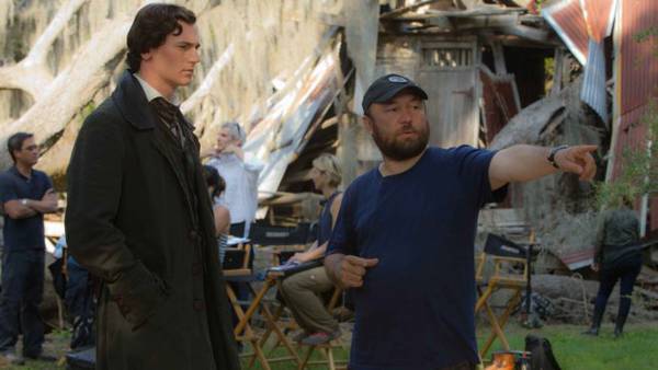 La leggenda del cacciatore di vampiri Bekmambetov Grahame Smith intervista - Walker sul set con Bekmambetov