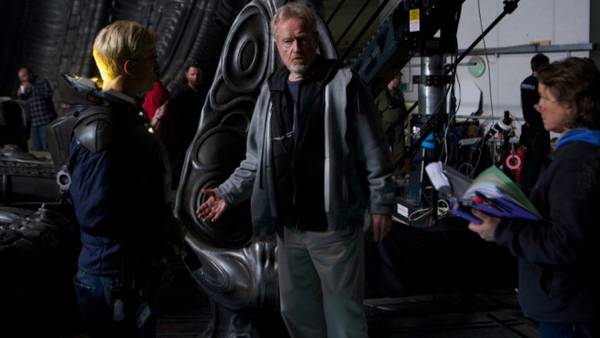 Prometheus spoiler Ridley Scott Theron Fassbender Rapace - Ridley Scott sul set