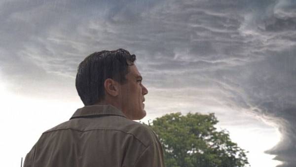 Take Shelter Michael Shannon recensione - Shannon in una scena del film