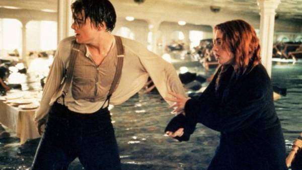 James Cameron Titanic 3D Leonardo DiCaprio Kate Winslet - DiCaprio e la Winslet in una scena