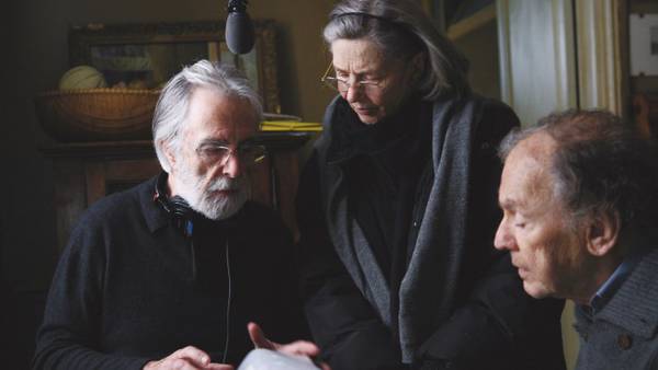 Michael Haneke firma la sua opera più accessibile e commovente - Haneke con gli attori sul set