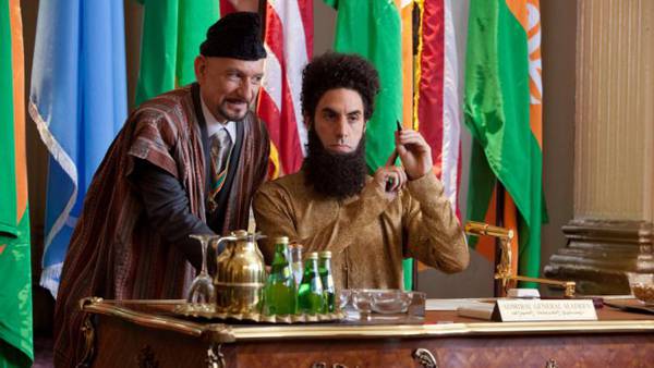 Il dittatore recensione Sacha Baron Cohen - Sacha Baron Cohen e Anna Faris