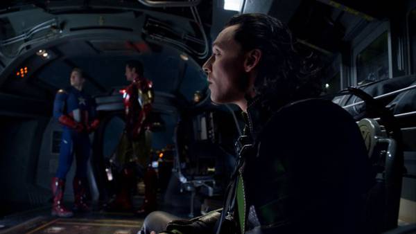 Avengers box office incassi USA 200 milioni record - Evans e Downey con Tom Hiddleston