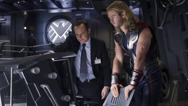 Avengers box office incassi USA 200 milioni record - Clark Gregg e Chris Hemsworth