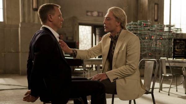 Skyfall 007 recensione Daniel Craig Sam Mendes James Bond - Daniel Craig e Javier Bardem