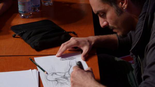Spider-Man intervista Stefano Caselli disegnatore Marvel - Caselli all'opera
