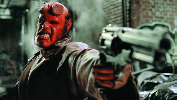 Iron Sky in DVD e Blu-Ray top five Watchmen Stranamore Fascisti su Marte - Hellboy